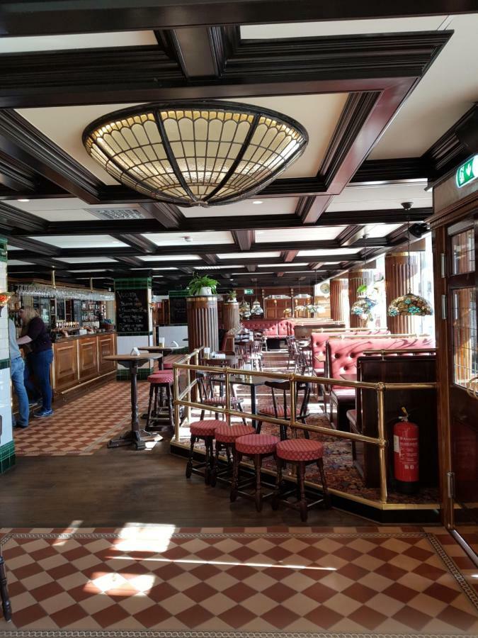 Hotel Bishops Arms Mora Εξωτερικό φωτογραφία